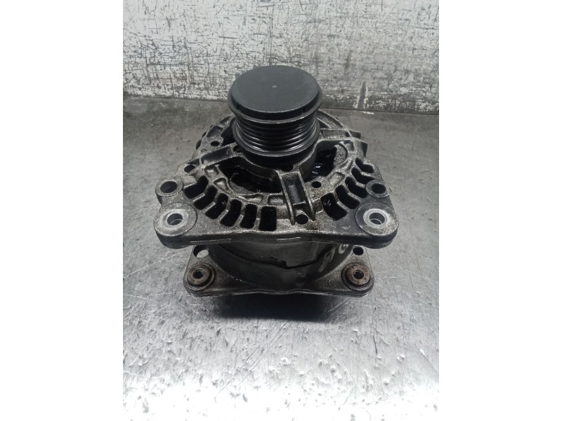 Recambio de alternador para seat ibiza ii (6k1) 1.9 tdi referencia OEM IAM 038903023 0124325001 90A