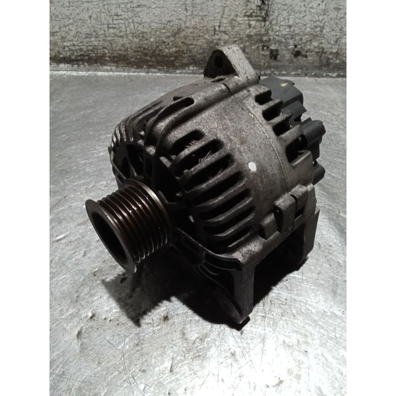 Recambio de alternador para renault megane ii coupé-cabriolet (em0/1_) 1.9 dci referencia OEM IAM   