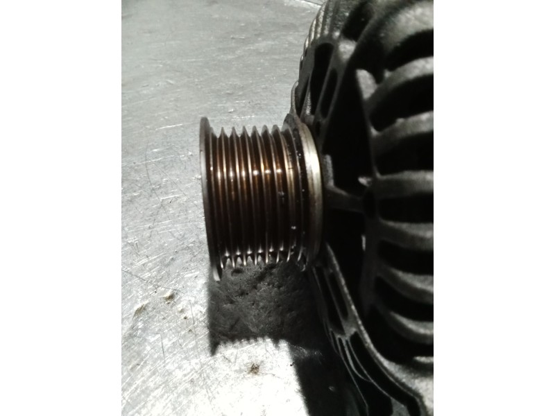 Recambio de alternador para renault megane ii coupé-cabriolet (em0/1_) 1.9 dci referencia OEM IAM   