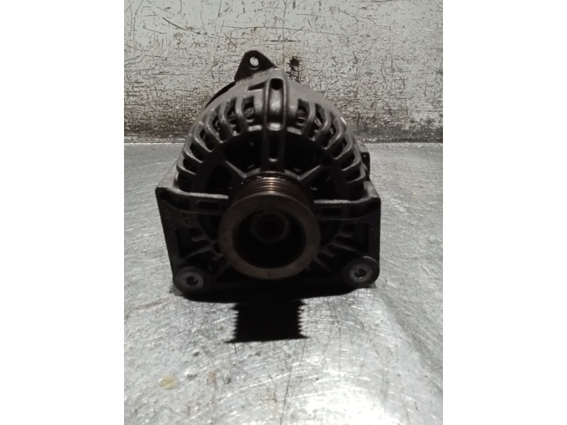 Recambio de alternador para renault megane ii coupé-cabriolet (em0/1_) 1.9 dci referencia OEM IAM   