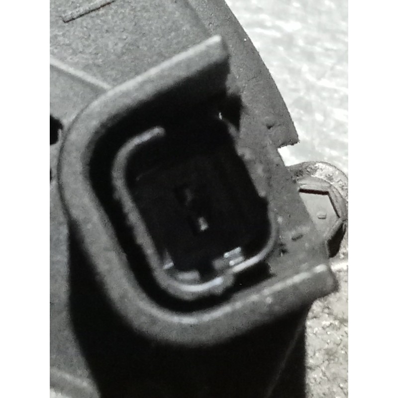 Recambio de alternador para renault megane ii coupé-cabriolet (em0/1_) 1.9 dci referencia OEM IAM   