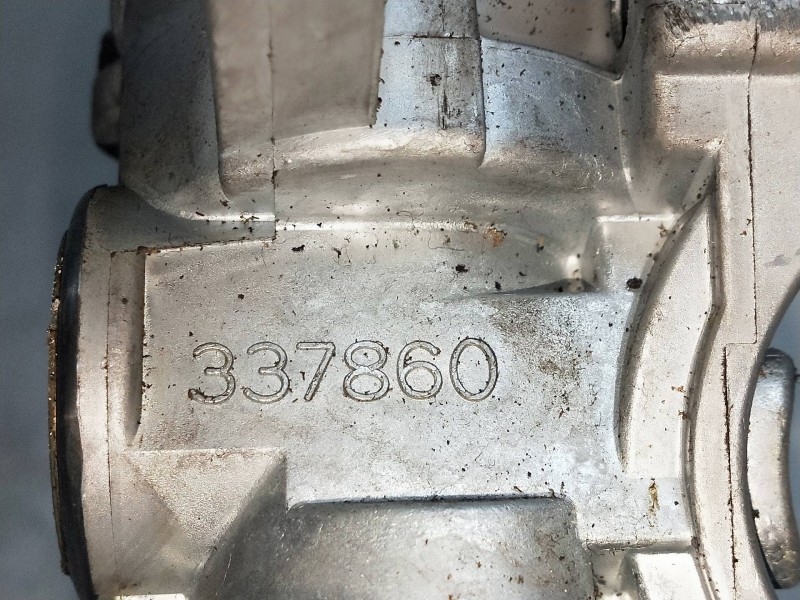 Recambio de conmutador de arranque para mitsubishi space wagon (n80/n90) 2,4 glx referencia OEM IAM 337860  