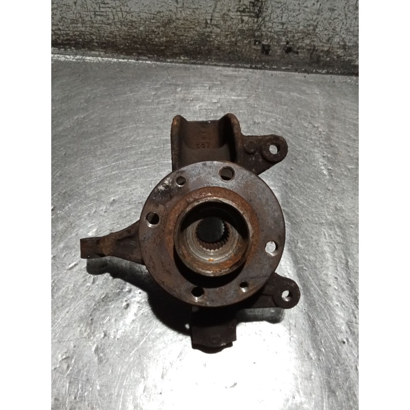 Recambio de mangueta delantera derecha para renault megane ii coupé-cabriolet (em0/1_) 1.9 dci referencia OEM IAM   