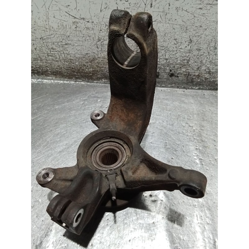 Recambio de mangueta delantera derecha para renault megane ii coupé-cabriolet (em0/1_) 1.9 dci referencia OEM IAM   