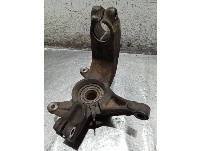 Recambio de mangueta delantera derecha para renault megane ii coupé-cabriolet (em0/1_) 1.9 dci referencia OEM IAM   