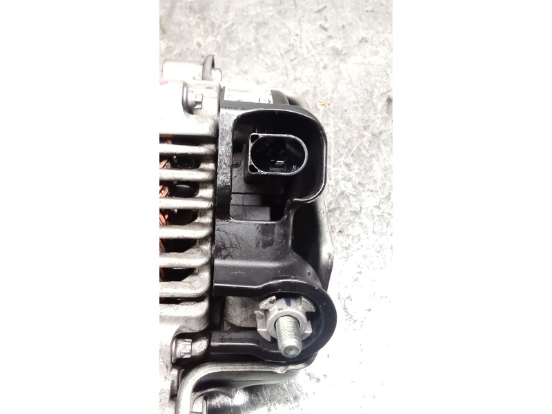Recambio de alternador para kia optima (jf) 1.7 crdi referencia OEM IAM 373002A910  130A