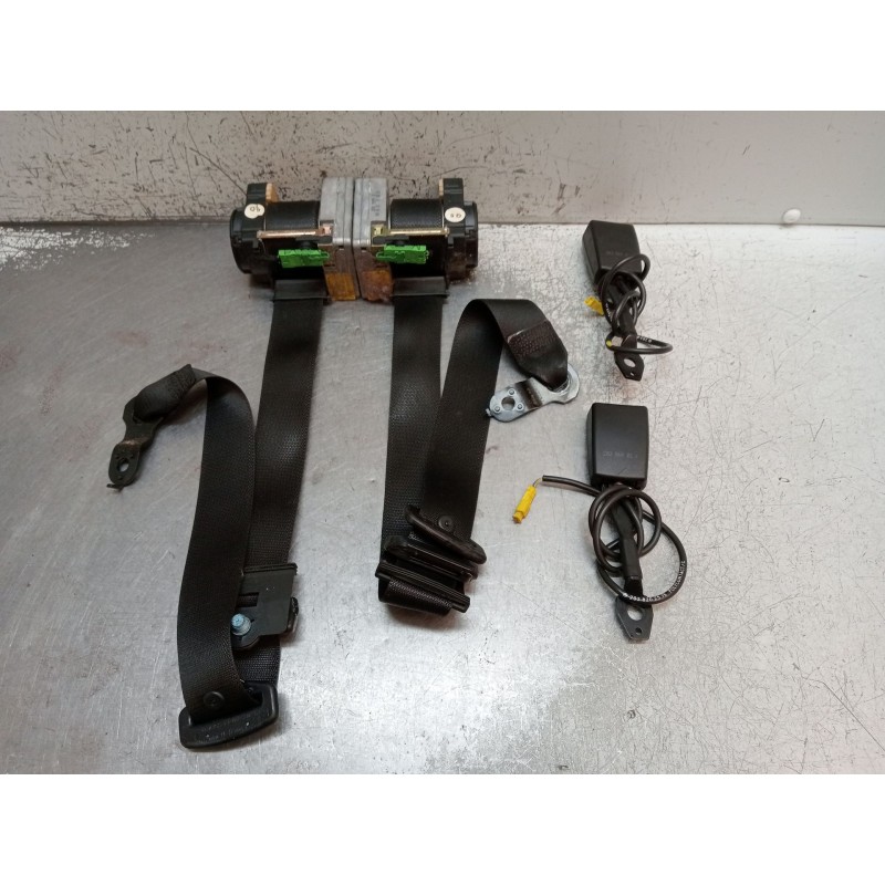 Recambio de juego cinturones delantero para mercedes-benz clase c (w203) c 200 kompressor (203.045) referencia OEM IAM  4P 