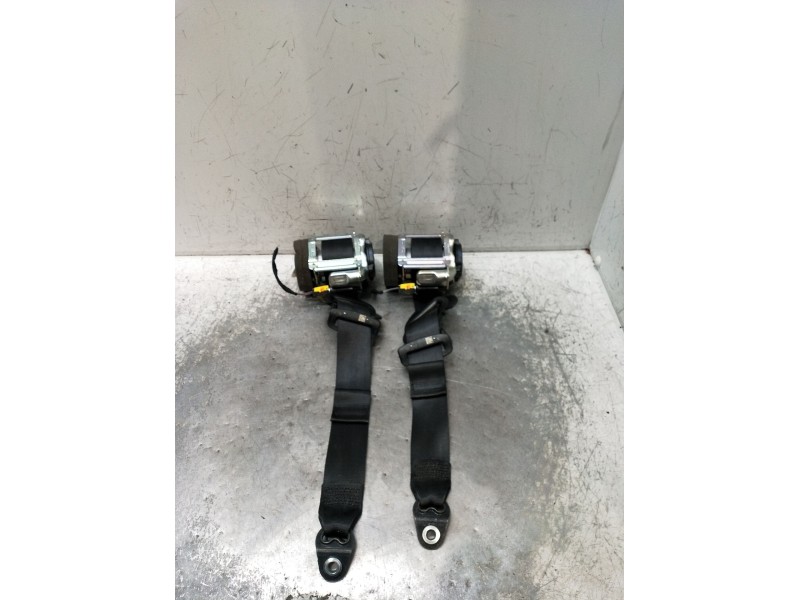 Recambio de juego cinturones trasero para land rover discovery v (l462) 2.0 sd4 4x4 referencia OEM IAM  5P 