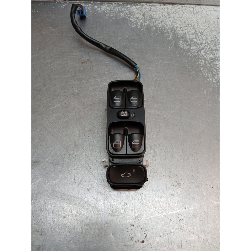 Recambio de mando elevalunas delantero izquierdo para mercedes-benz clase c (w203) c 200 kompressor (203.045) referencia OEM IAM
