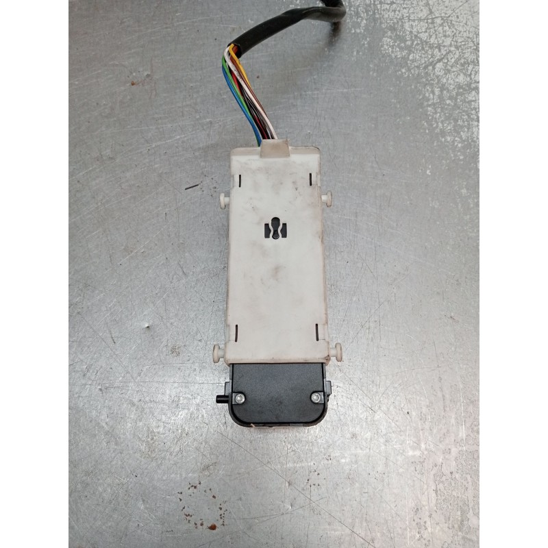 Recambio de mando elevalunas delantero izquierdo para mercedes-benz clase c (w203) c 200 kompressor (203.045) referencia OEM IAM