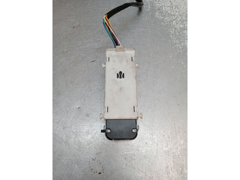 Recambio de mando elevalunas delantero izquierdo para mercedes-benz clase c (w203) c 200 kompressor (203.045) referencia OEM IAM