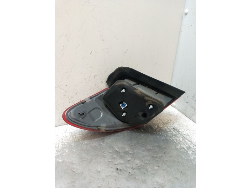 Recambio de piloto trasero derecho para mercedes-benz clase b sports tourer (w246, w242) b 180 cdi / d (246.212) referencia OEM 