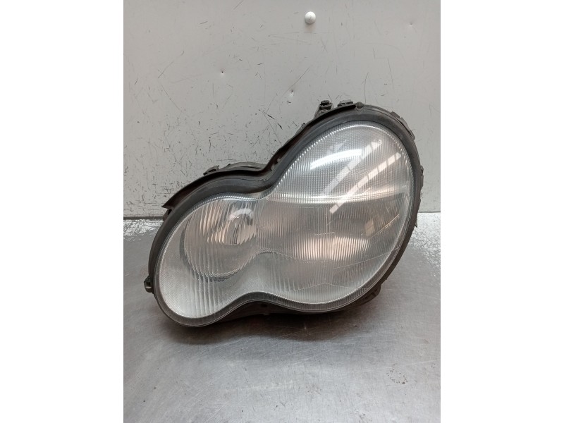 Recambio de faro izquierdo para mercedes-benz clase c (w203) c 200 kompressor (203.045) referencia OEM IAM 0301166271 A203820116