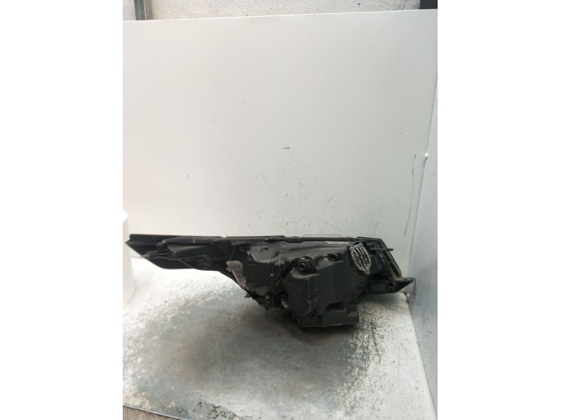 Recambio de faro izquierdo para land rover discovery v (l462) 2.0 sd4 4x4 referencia OEM IAM HY3213VV030E XENON L46217MYLHD 8991