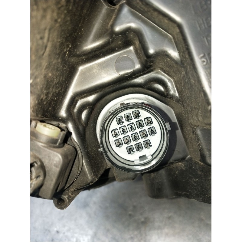 Recambio de faro izquierdo para land rover discovery v (l462) 2.0 sd4 4x4 referencia OEM IAM HY3213VV030E XENON L46217MYLHD 8991