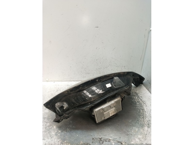 Recambio de faro izquierdo para land rover discovery v (l462) 2.0 sd4 4x4 referencia OEM IAM HY3213VV030E XENON L46217MYLHD 8991