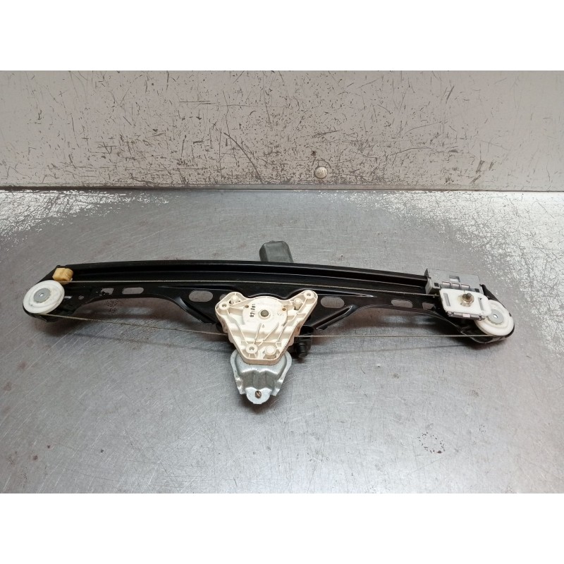 Recambio de elevalunas trasero izquierdo para mercedes-benz clase c (w203) c 200 kompressor (203.045) referencia OEM IAM 104047 