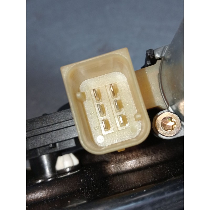 Recambio de elevalunas trasero izquierdo para mercedes-benz clase c (w203) c 200 kompressor (203.045) referencia OEM IAM 104047 