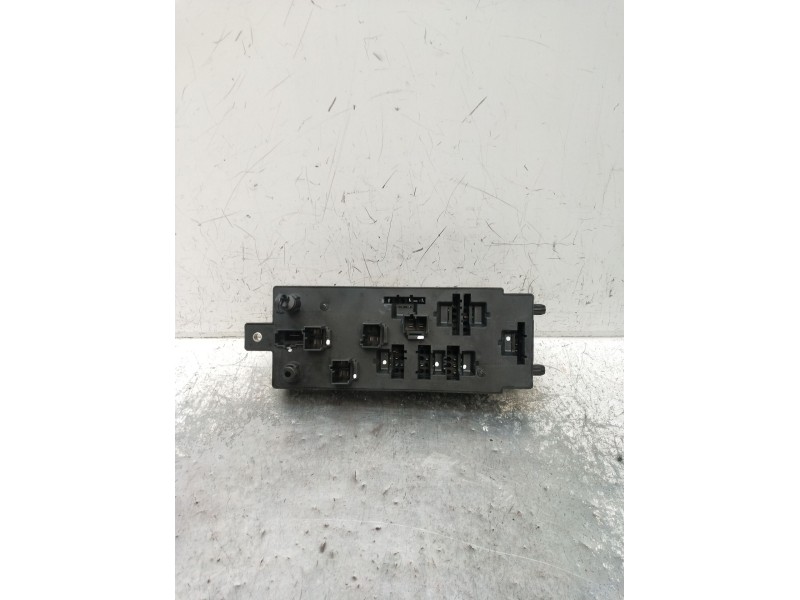 Recambio de caja reles / fusibles para land rover discovery v (l462) 2.0 sd4 4x4 referencia OEM IAM JPLA14A073BB 5C5A11F01 