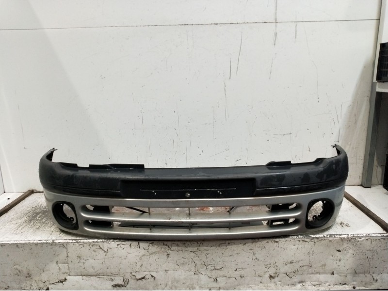 Recambio de paragolpes delantero para renault clio ii (bb_, cb_) 1.9 d (b/cb0e, bb0j) referencia OEM IAM   