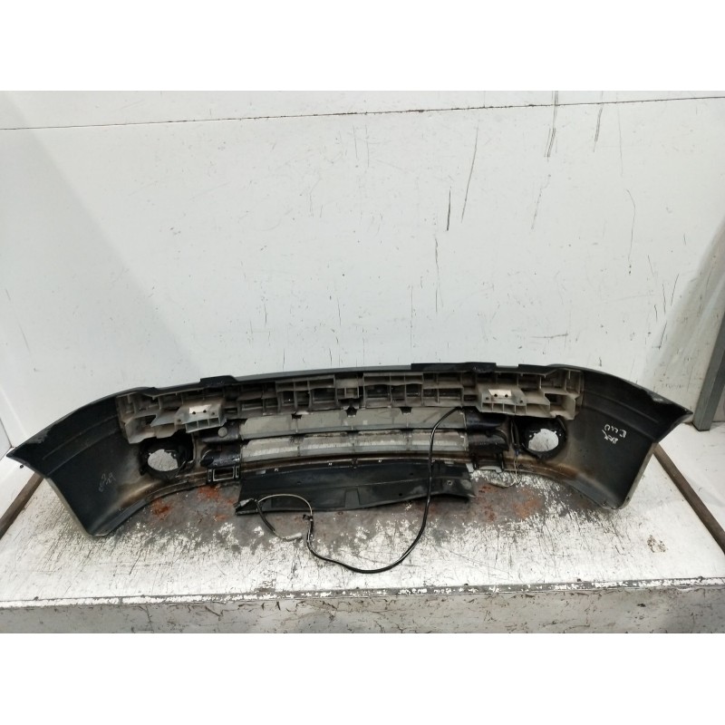 Recambio de paragolpes delantero para renault clio ii (bb_, cb_) 1.9 d (b/cb0e, bb0j) referencia OEM IAM   