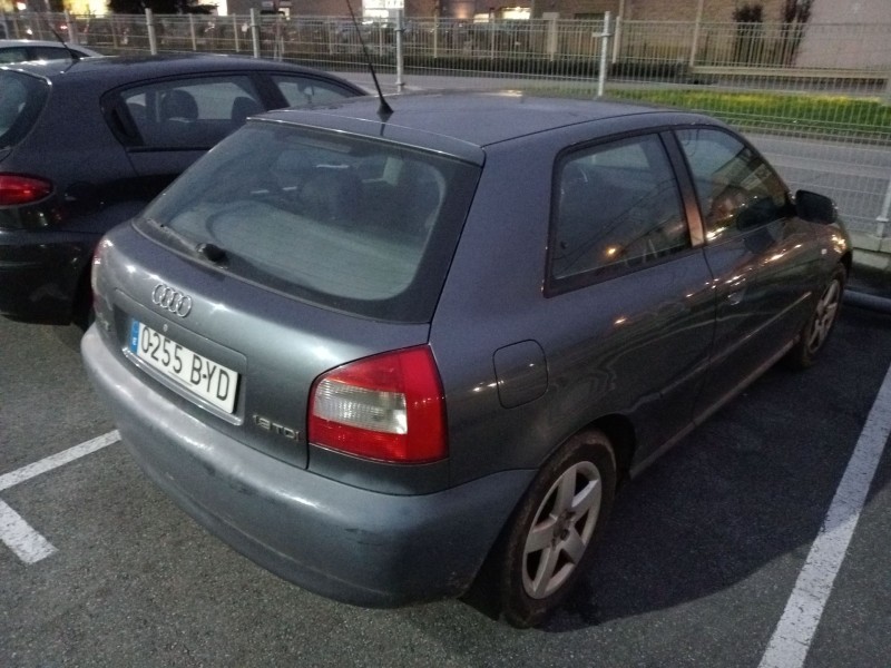 audi a3 (8l1) del año 2002