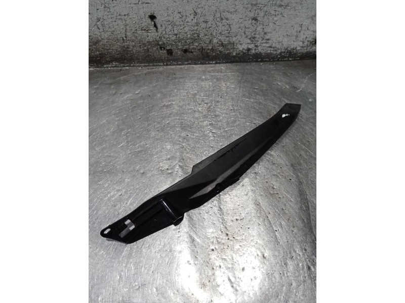 Recambio de moldura para bmw f (801cc - ) f 900 xr (4r90) referencia OEM IAM 8403866 19593510 4663