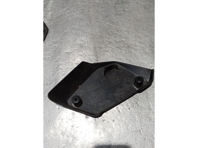 Recambio de moldura para bmw f (801cc - ) f 900 xr (4r90) referencia OEM IAM 8403915 19593510 4663