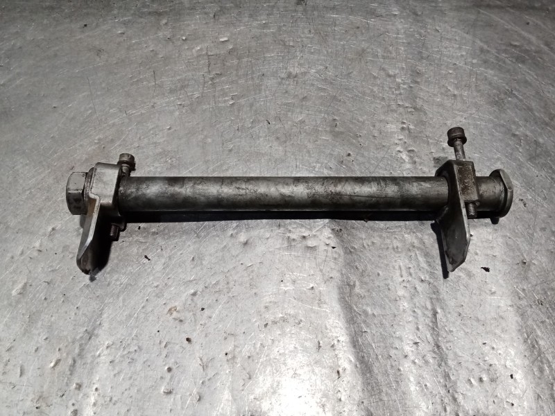 Recambio de puente trasero para bmw f (801cc - ) f 900 xr (4r90) referencia OEM IAM   EJE TRASERO