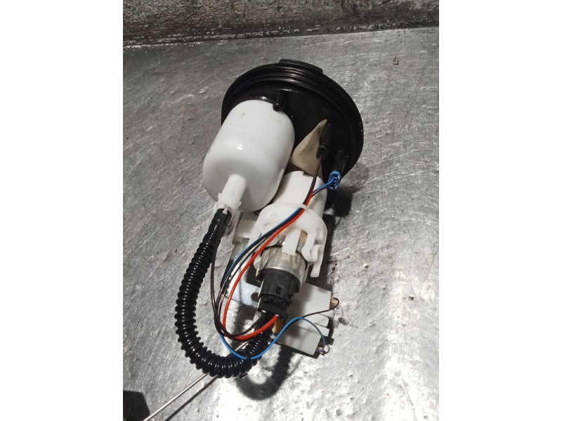 Recambio de bomba combustible para bmw f (801cc - ) f 900 xr (4r90) referencia OEM IAM 982918302 A010823 