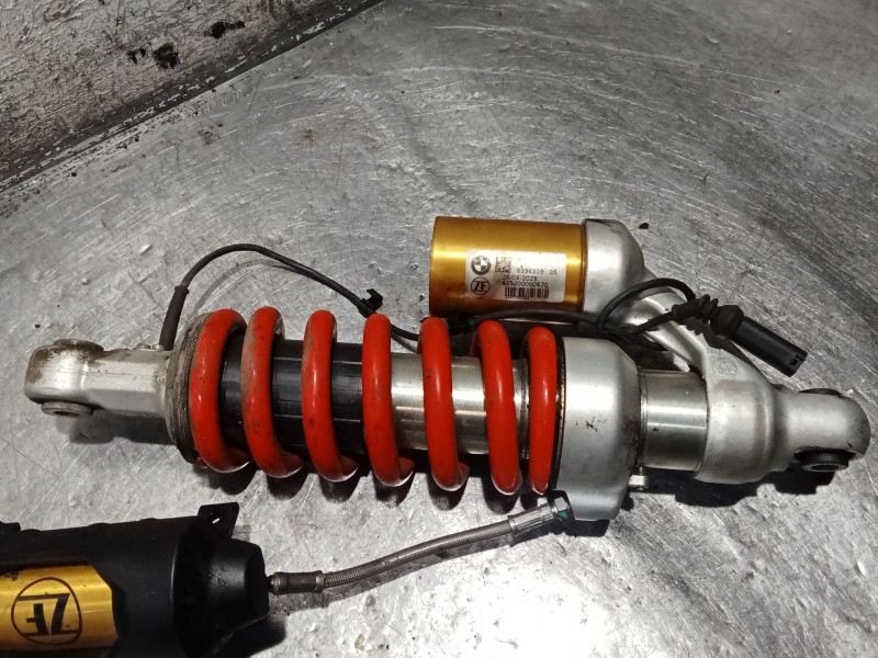 Recambio de amortiguador trasero para bmw f (801cc - ) f 900 xr (4r90) referencia OEM IAM 8394309 625200000670 