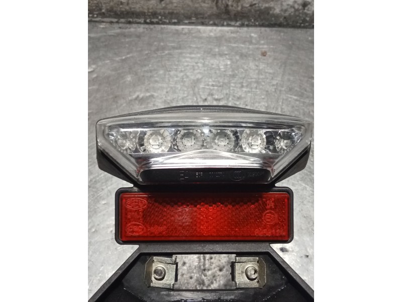 Recambio de piloto trasero central para bmw f (801cc - ) f 900 xr (4r90) referencia OEM IAM 8551834 NXF226FAJ04 