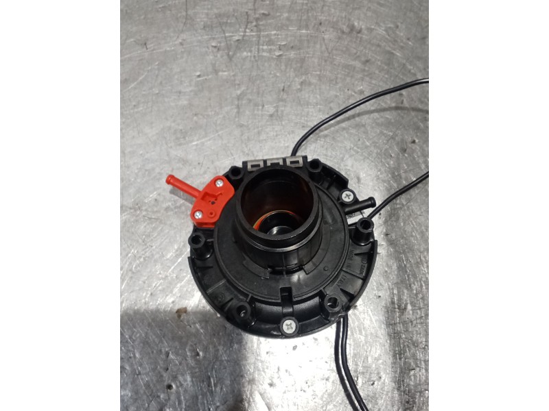 Recambio de tapa exterior combustible para bmw f (801cc - ) f 900 xr (4r90) referencia OEM IAM 8531632  