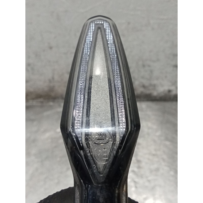 Recambio de piloto trasero izquierdo para bmw f (801cc - ) f 900 xr (4r90) referencia OEM IAM 855718805H 925265A INTERMITENTE