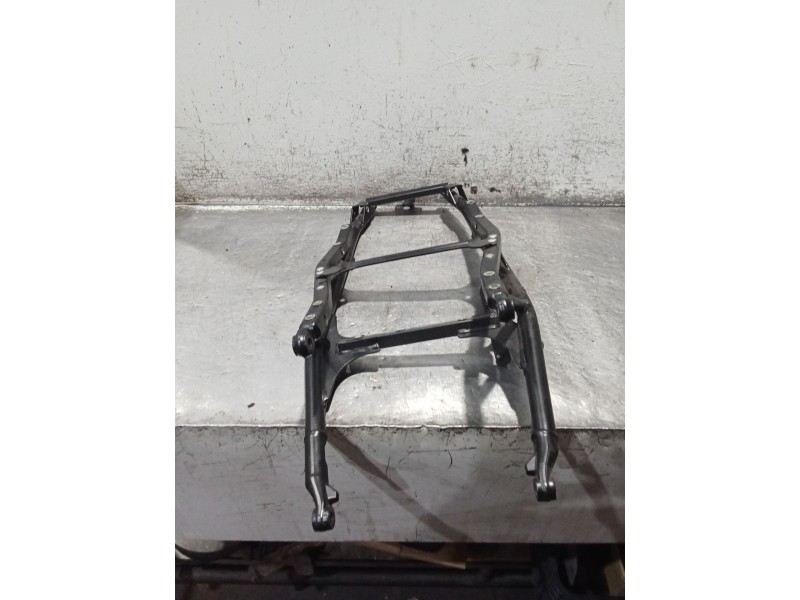 Recambio de subchasis para bmw f (801cc - ) f 900 xr (4r90) referencia OEM IAM 840420202 19243110 