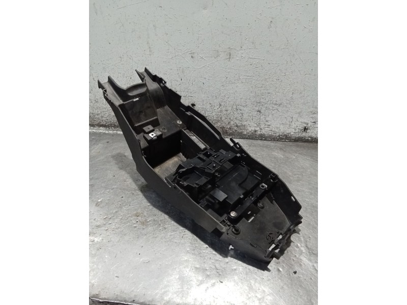 Recambio de moldura para bmw f (801cc - ) f 900 xr (4r90) referencia OEM IAM 8396359 19593510 4662