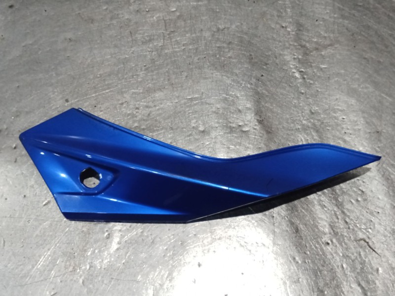 Recambio de moldura para bmw f (801cc - ) f 900 xr (4r90) referencia OEM IAM 8403867 19593510 4663