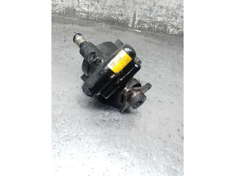 Recambio de bomba direccion para renault clio ii (bb_, cb_) 1.9 d (b/cb0e, bb0j) referencia OEM IAM 7700840105  