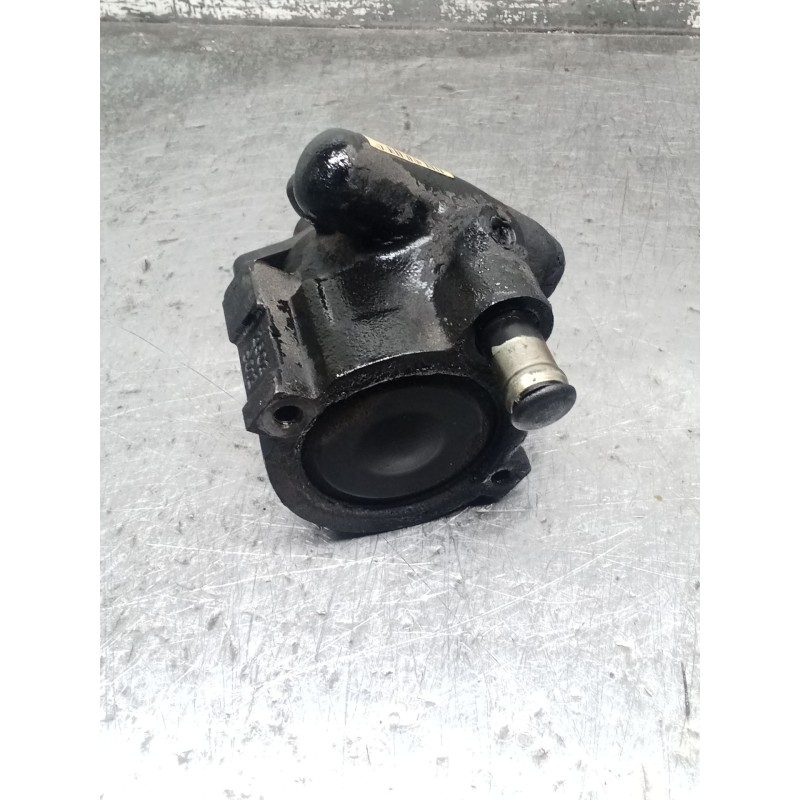 Recambio de bomba direccion para renault clio ii (bb_, cb_) 1.9 d (b/cb0e, bb0j) referencia OEM IAM 7700840105  
