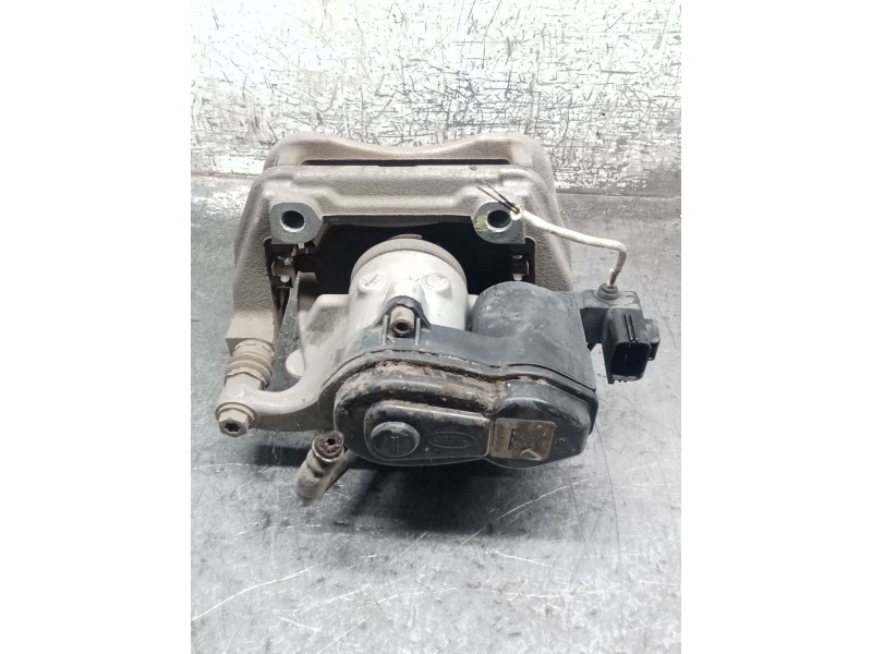 Recambio de pinza freno trasera derecha para land rover discovery v (l462) 2.0 sd4 4x4 referencia OEM IAM HPLA2K327DF  ELECTRICA