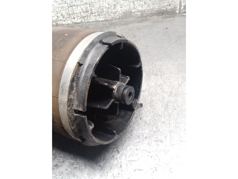 Recambio de amortiguador trasero izquierdo para land rover discovery v (l462) 2.0 sd4 4x4 referencia OEM IAM 394D18T BALONA 