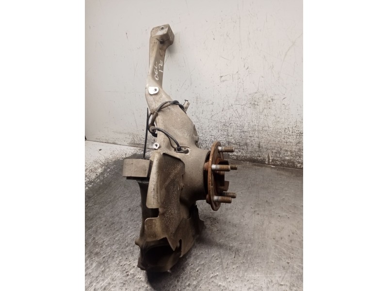 Recambio de mangueta delantera izquierda para land rover discovery v (l462) 2.0 sd4 4x4 referencia OEM IAM   