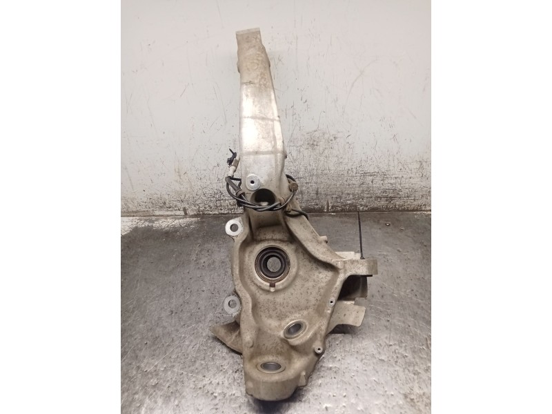 Recambio de mangueta delantera izquierda para land rover discovery v (l462) 2.0 sd4 4x4 referencia OEM IAM   