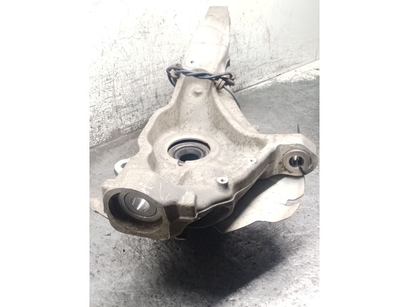 Recambio de mangueta delantera izquierda para land rover discovery v (l462) 2.0 sd4 4x4 referencia OEM IAM   