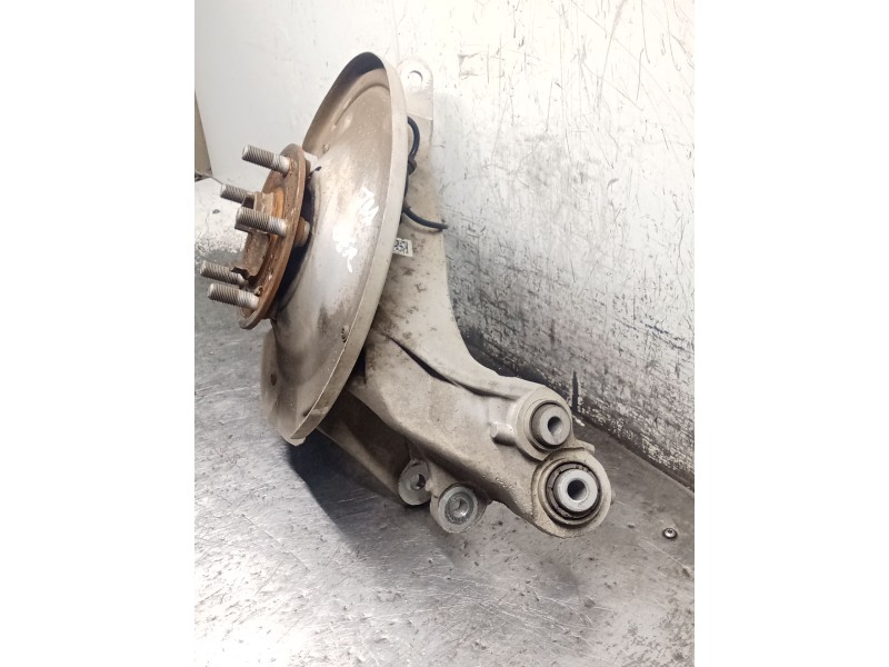 Recambio de mangueta trasera derecha para land rover discovery v (l462) 2.0 sd4 4x4 referencia OEM IAM JPLA5A970BA  