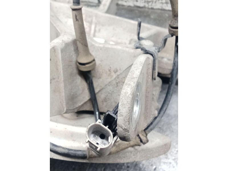 Recambio de mangueta trasera izquierda para land rover discovery v (l462) 2.0 sd4 4x4 referencia OEM IAM JPLA5A971BA  