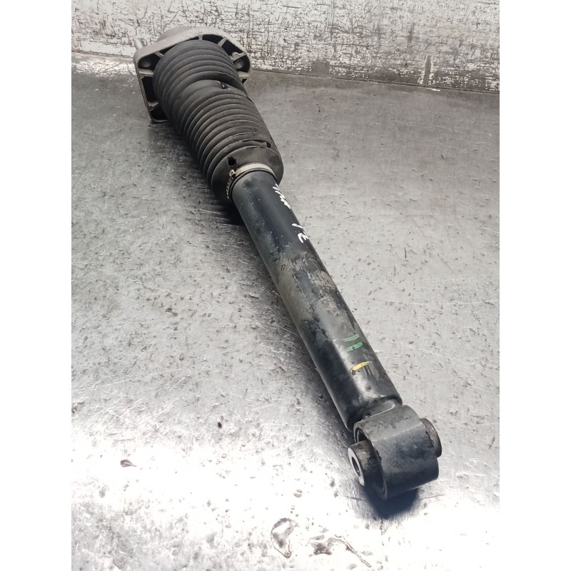 Recambio de amortiguador trasero izquierdo para land rover discovery v (l462) 2.0 sd4 4x4 referencia OEM IAM   