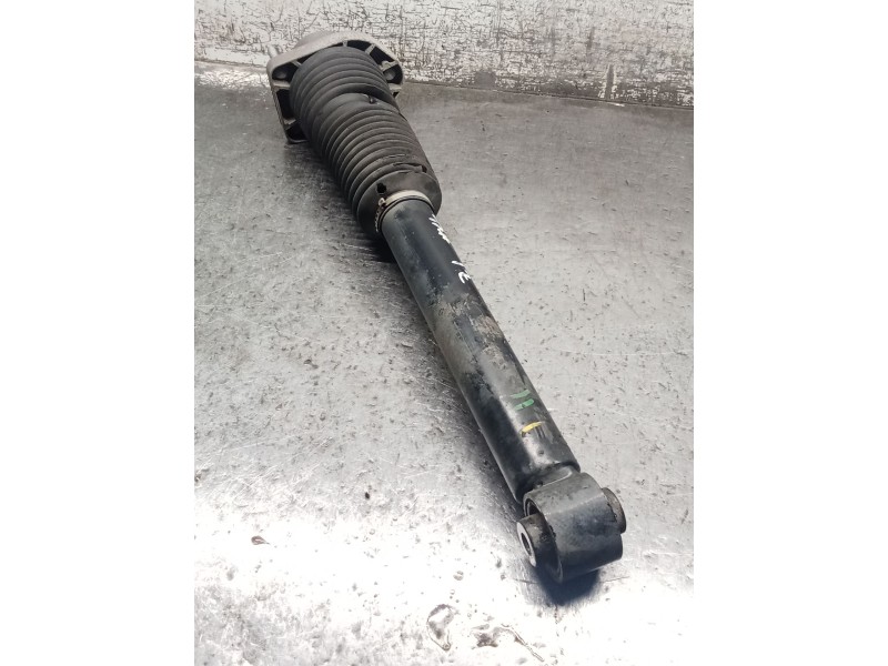 Recambio de amortiguador trasero izquierdo para land rover discovery v (l462) 2.0 sd4 4x4 referencia OEM IAM   