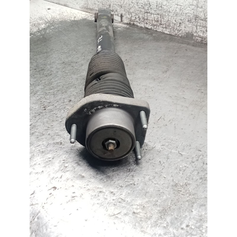 Recambio de amortiguador trasero izquierdo para land rover discovery v (l462) 2.0 sd4 4x4 referencia OEM IAM   