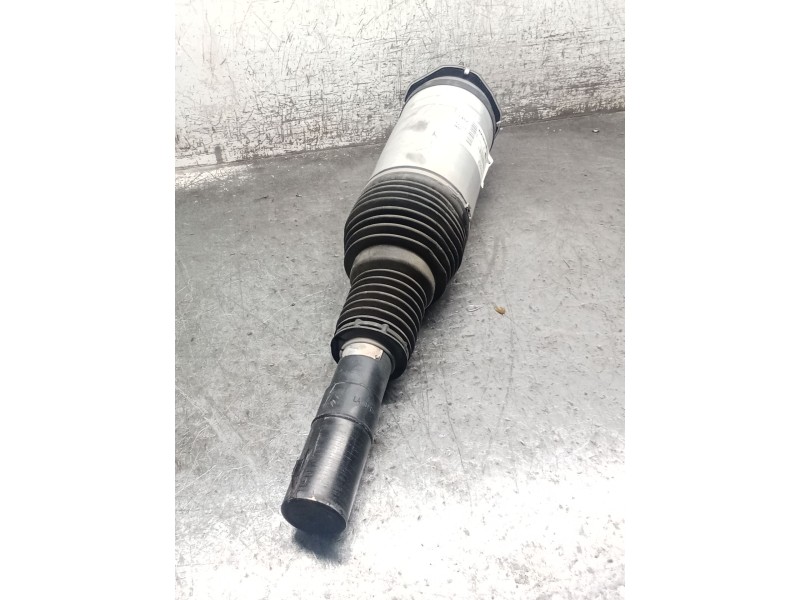 Recambio de amortiguador delantero derecho para land rover discovery v (l462) 2.0 sd4 4x4 referencia OEM IAM CJ3VA  